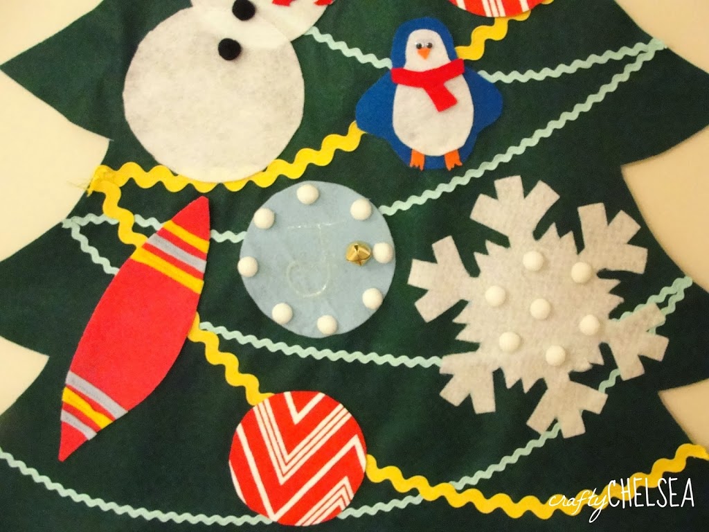 The best way to make a felt Christmas tree for your little ones! Get in a group and all make multiples of an ornament. Then swap!
