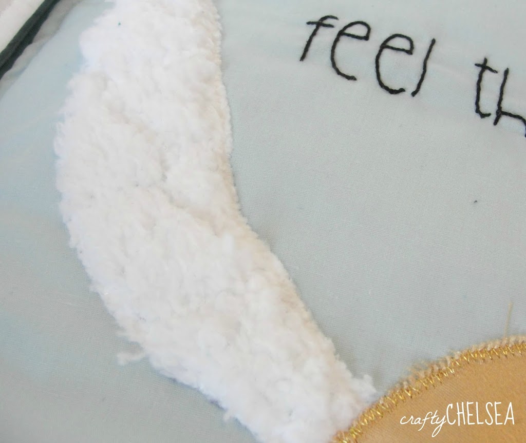 "Feel the Snitch" Quiet Book Page: free pattern download so you can make the perfect Harry Potter page for your quiet book! "Feel the Snitch" Quiet Book Page: free pattern download so you can make the perfect Harry Potter page for your quiet book!