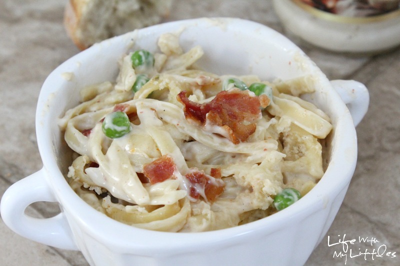 Fired-Up Fettuccine Carbonara Bake: With bacon, pepper-jack cheese, and peas, it's one of those easy pasta recipes you can't help but make over and over! 