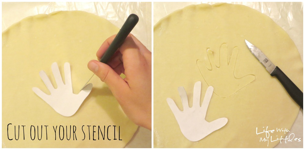 How to Cut Any Shape into a Pie Crust: A super easy way to get any shape you want cut into the top of your pie! Perfect for new Thanksgiving traditions! How to Cut Any Shape into a Pie Crust: A super easy way to get any shape you want cut into the top of your pie! Perfect for new Thanksgiving traditions!