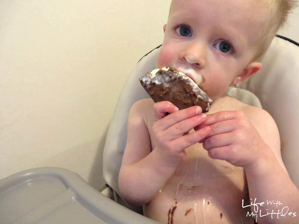 Tips to sweeten Black Friday shopping with a toddler: tips that will make it easier if you have to bring your toddler when you shop on Black Friday! Tips to sweeten Black Friday shopping with a toddler: tips that will make it easier if you have to bring your toddler when you shop on Black Friday!