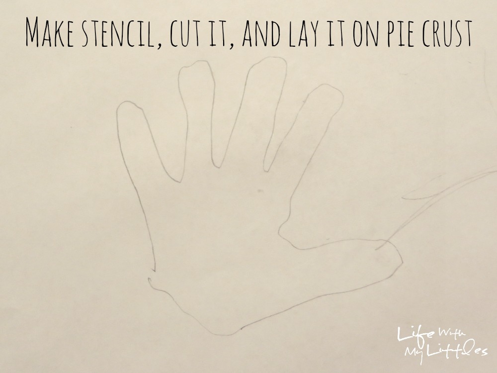 How to Cut Any Shape into a Pie Crust: A super easy way to get any shape you want cut into the top of your pie! Perfect for new Thanksgiving traditions!