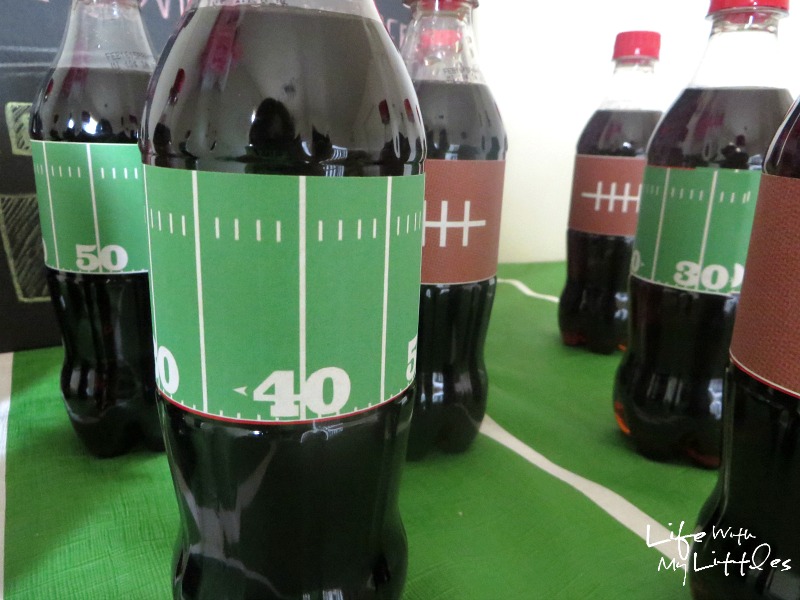 Dress up your Coca-Cola bottles with these free football bottle sleeve printables! Plus some great ideas for your game day food table! Dress up your Coca-Cola bottles with these free football bottle sleeve printables! Plus some great ideas for your game day food table!