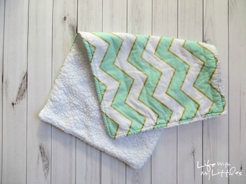 Diaper bag essentials for the first six months. What to put in your diaper bag for babies 0-6 months old! Diaper bag essentials for the first six months. What to put in your diaper bag for babies 0-6 months old!