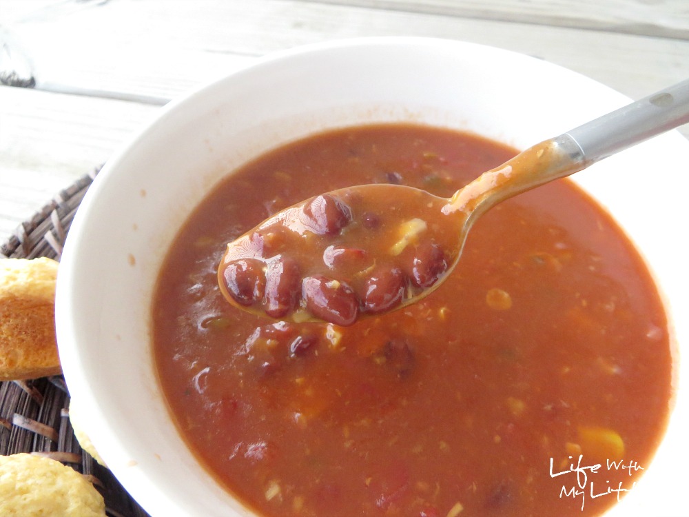 The easiest and most delicious 5 can vegetarian chili! Takes 30 minutes to cook and is perfect for an easy weeknight dinner!