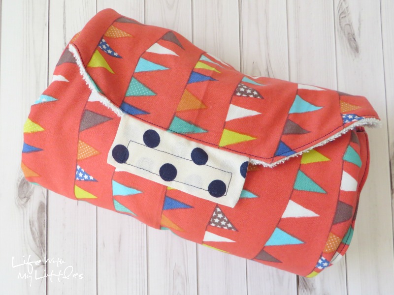 Diaper bag essentials for toddlers: a great list of what to pack in your diaper bag for toddlers
