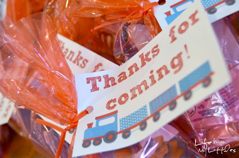 Ideas for a little boy train birthday party. Complete with food ideas, decorations, party favors, and keepsake ideas! Ideas for a little boy train birthday party. Complete with food ideas, decorations, party favors, and keepsake ideas!