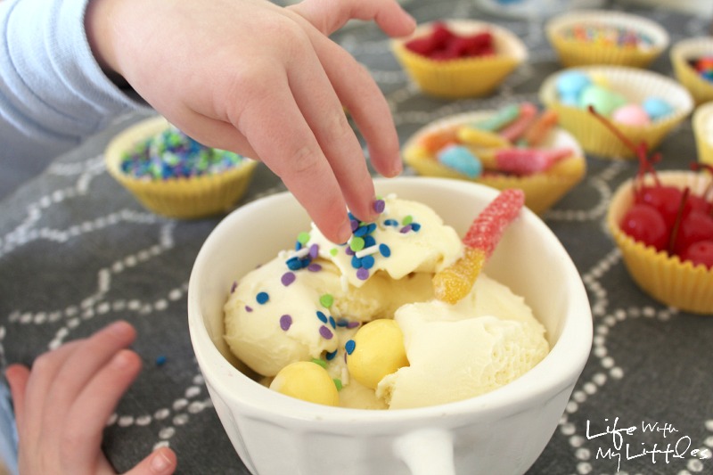 Kid-Friendly toppings bar with new EDY's Frozen Custard!! An easy dessert everyone will love that's perfect for the whole family.