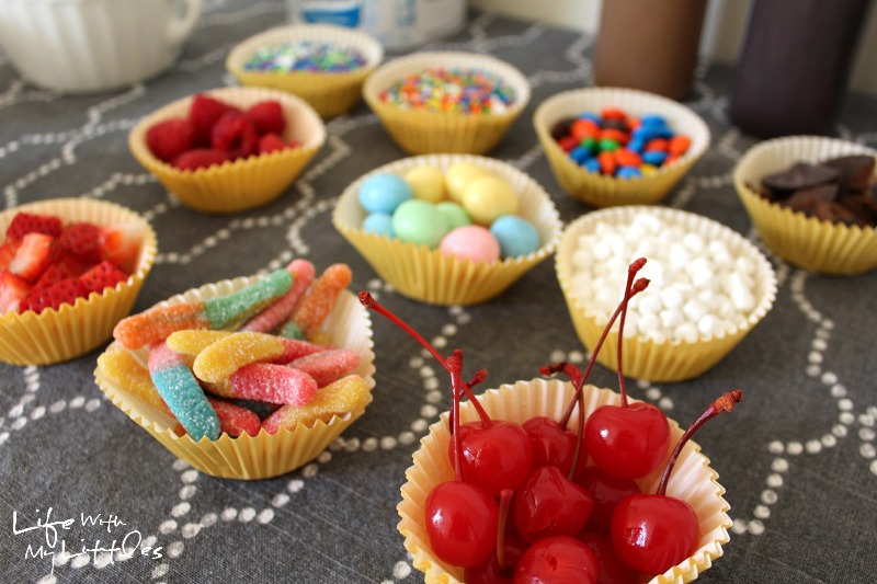 Kid-Friendly toppings bar with new EDY's Frozen Custard!! An easy dessert everyone will love that's perfect for the whole family.