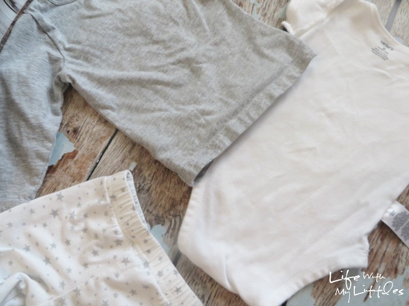 How to easily remove poopout stains: the secret to getting out new or set-in stains caused by baby poop blowouts! Works every time! How to easily remove poopout stains: the secret to getting out new or set-in stains caused by baby poop blowouts! Works every time!