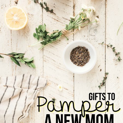 Being a new mom is exhausting, and sometimes you forget to pamper yourself! Here's a great gift list of things you can give to pamper a new mom in the rough postpartum period.